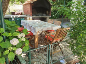 Отель Apartments Kaza - 50m from beach  Трогир